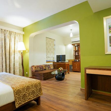 Neelams The Grand Hotel Calangute Exterior photo